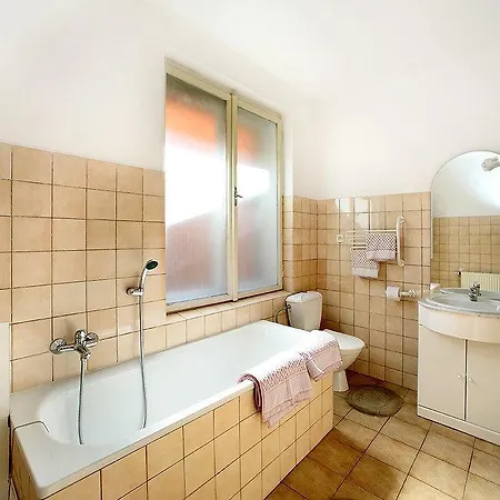 Lobo Guest house